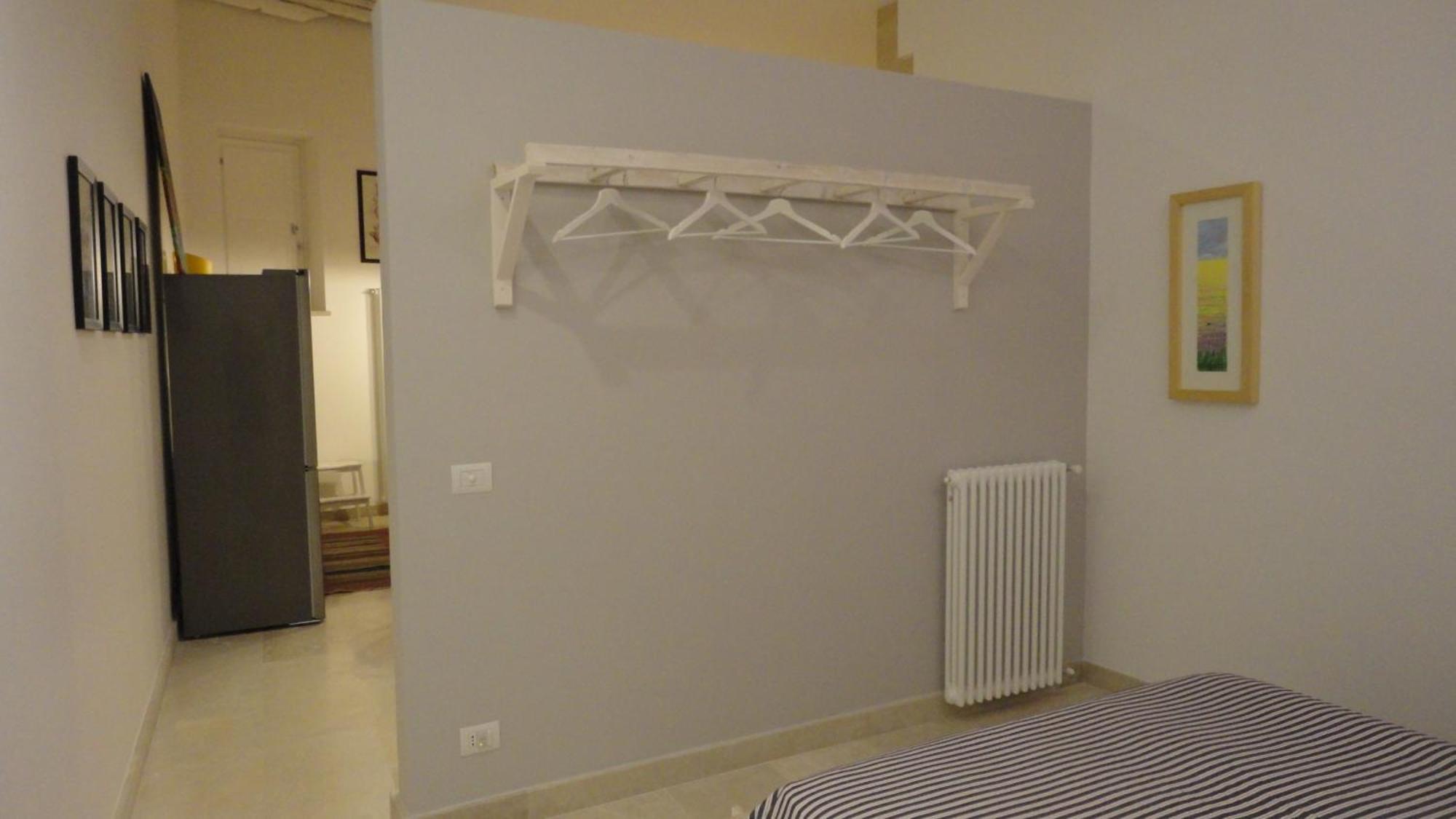דירות סירקוזה Le Stanze Di Carlo מראה חיצוני תמונה